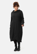 'Vigna' dress – modern balloon silhouette & elegant turn-down collar